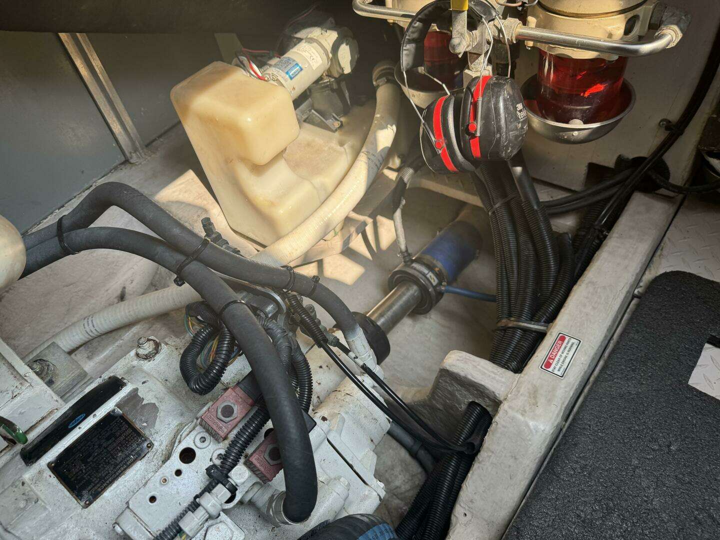 2001 Sea Ray 540 Sundancer - Image 35
