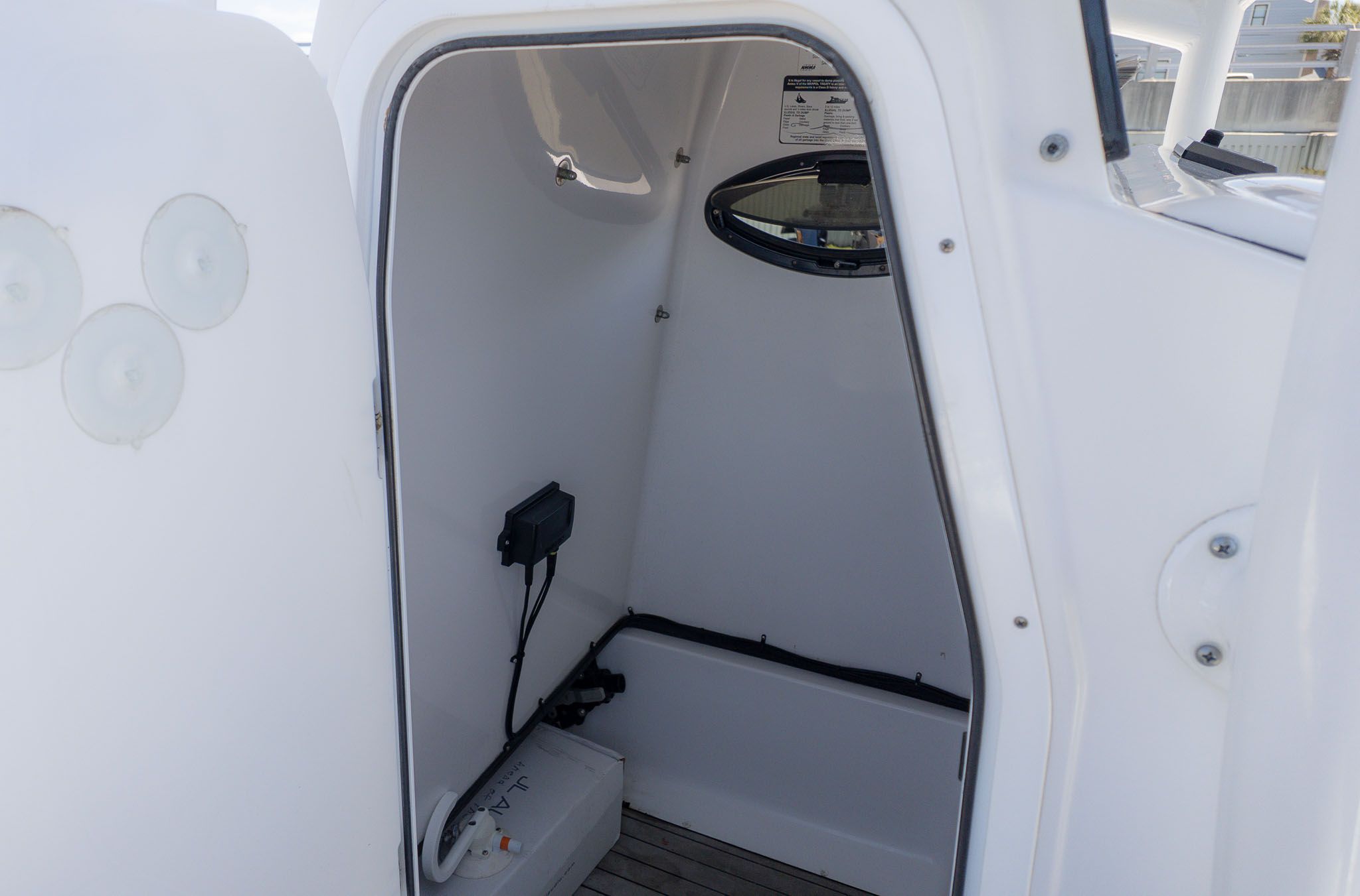 2019 Sportsman Masters 267 Bay Boat - 9