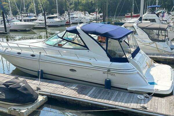1997 Cruisers Yachts 4270 Esprit