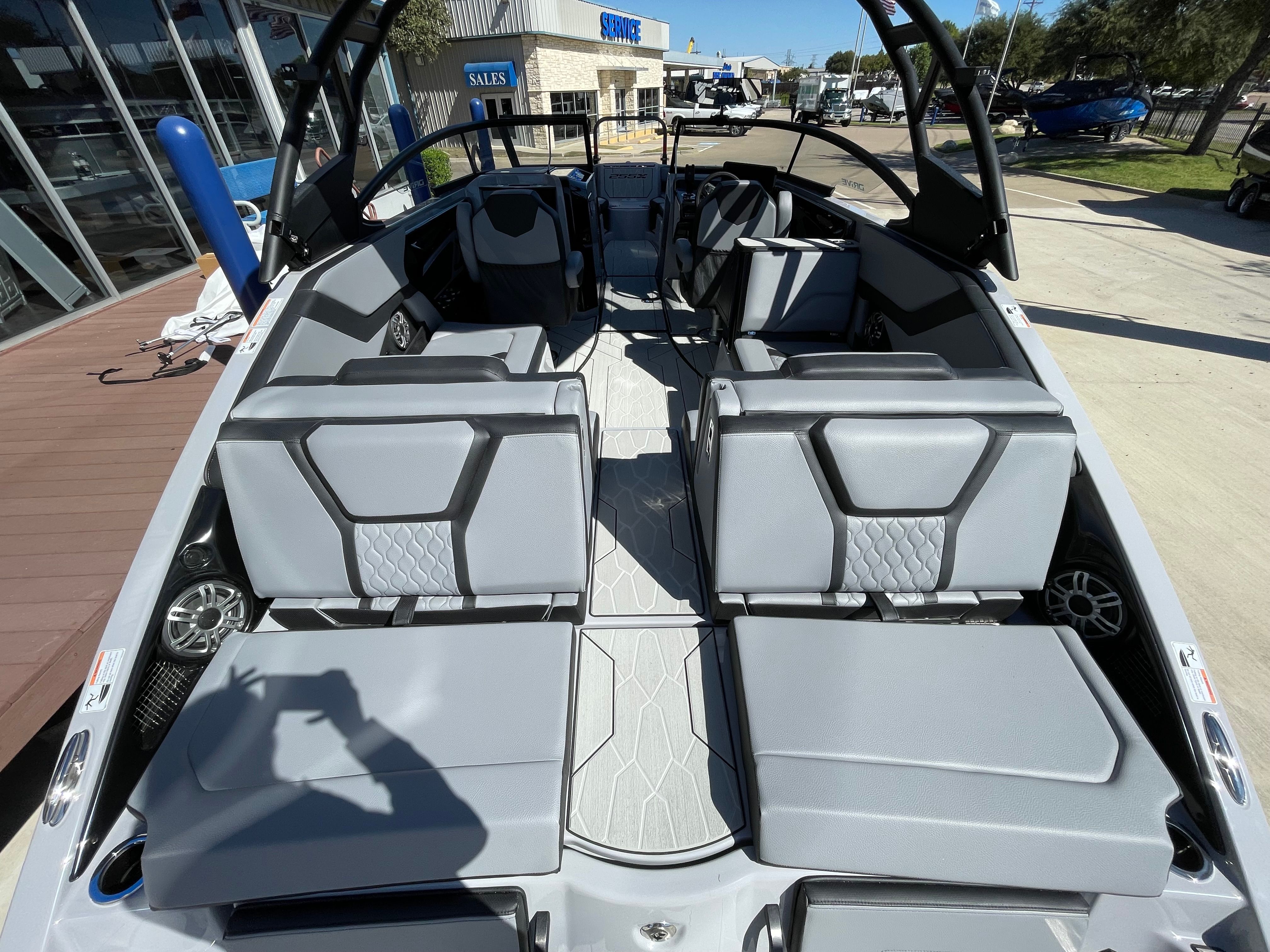 2026 YAMAHA 255 XD - Image 14