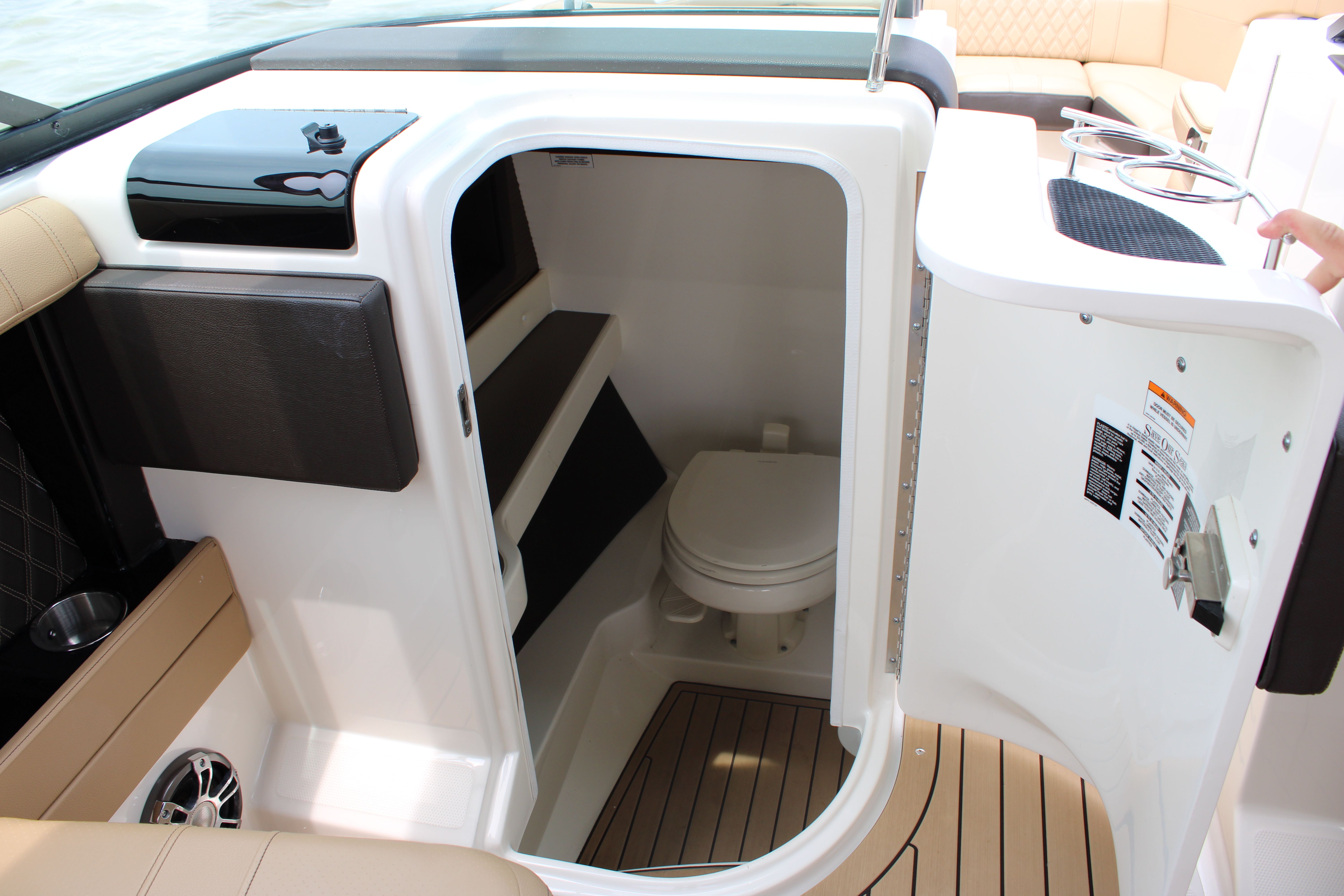 2020 Sea Ray SLX 280 - 29