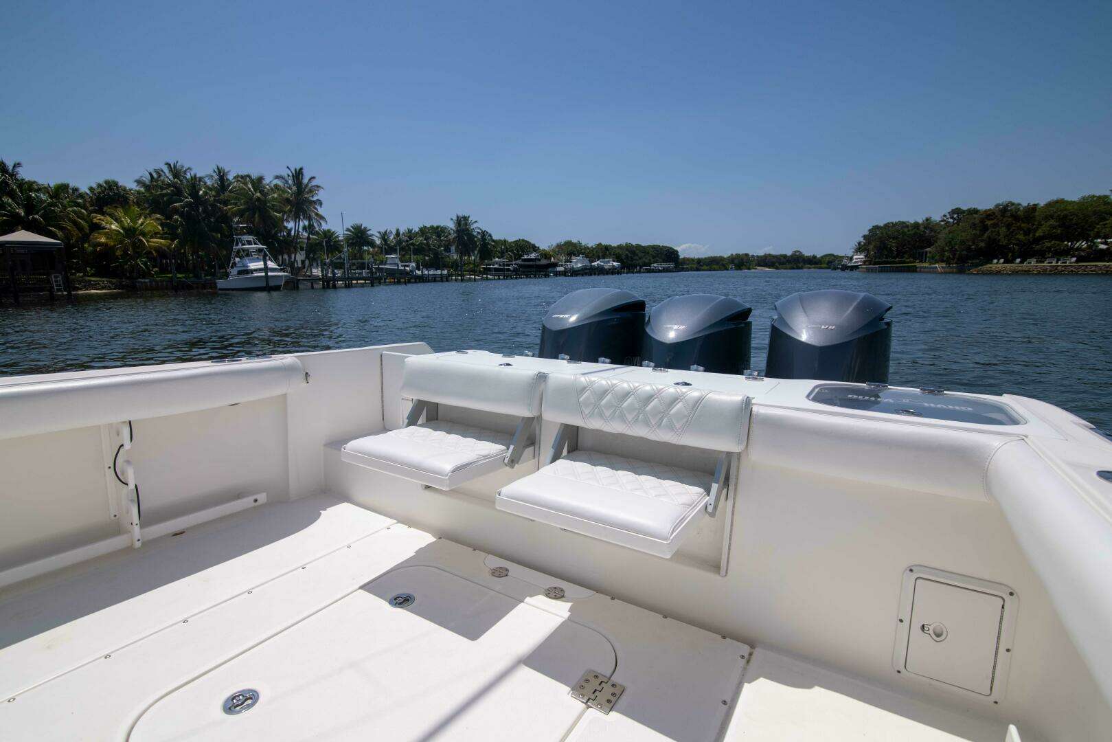 2009 Everglades 350CC - Image 22
