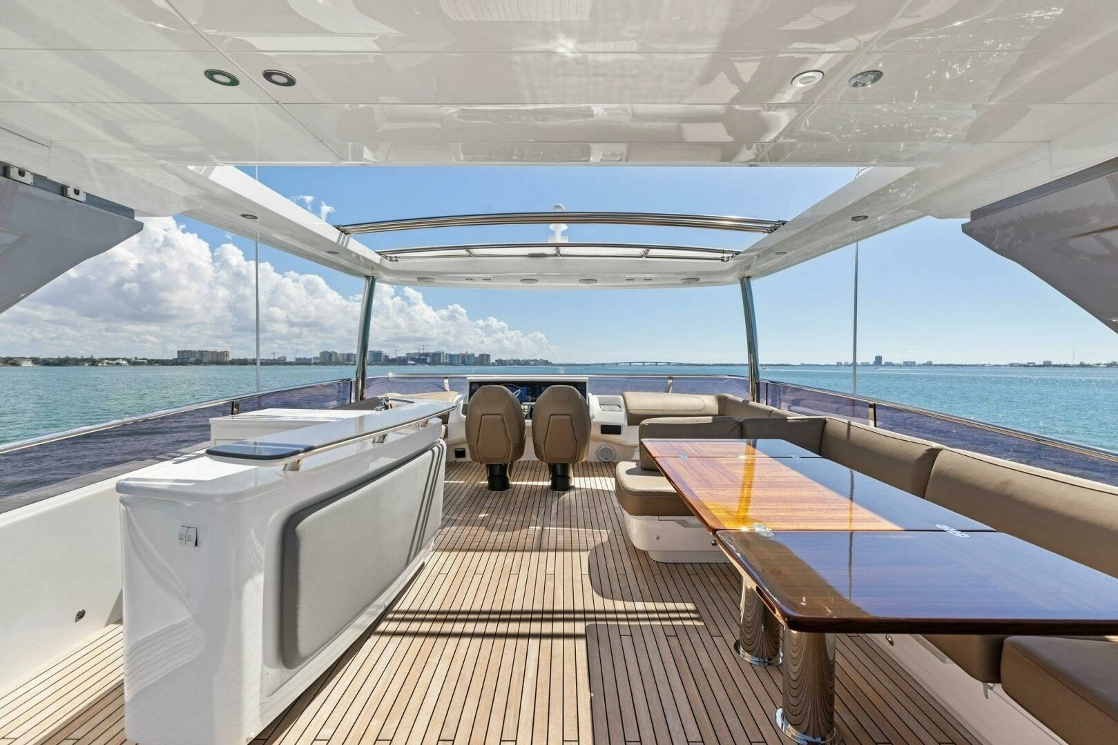 2018 Princess Y75 Motor Yacht - Image 47