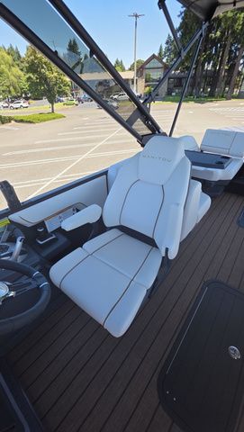 2025 Manitou 26' Explore 6' Max Deck With Dual 150hp Motors - 97