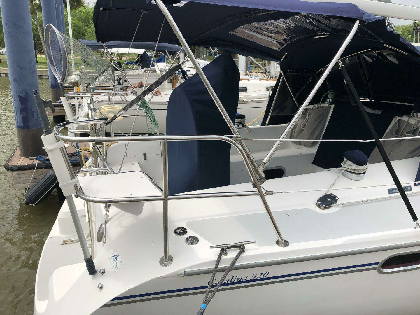 2005 Catalina 320 - Image 6