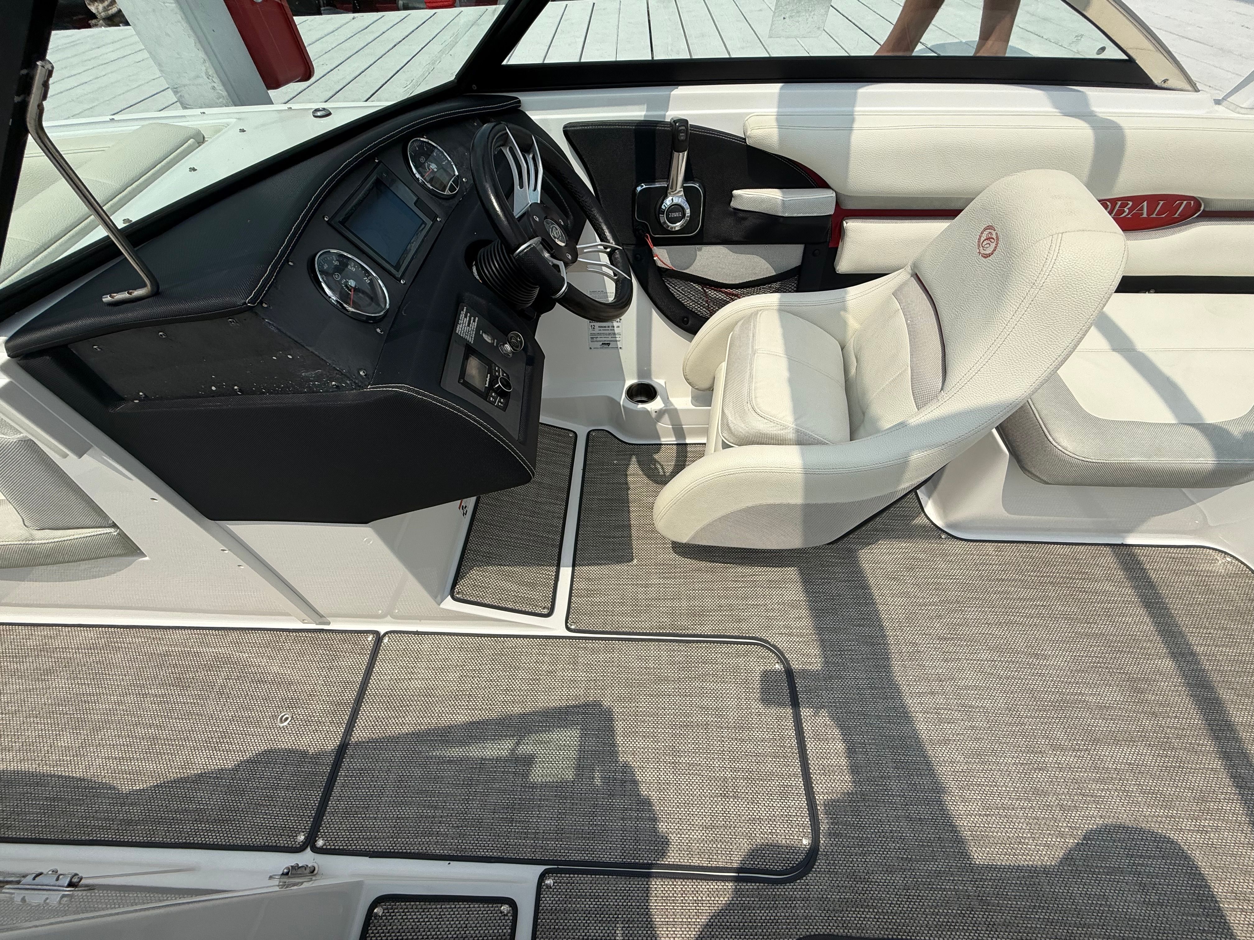 2018 Cobalt CS23 - 15