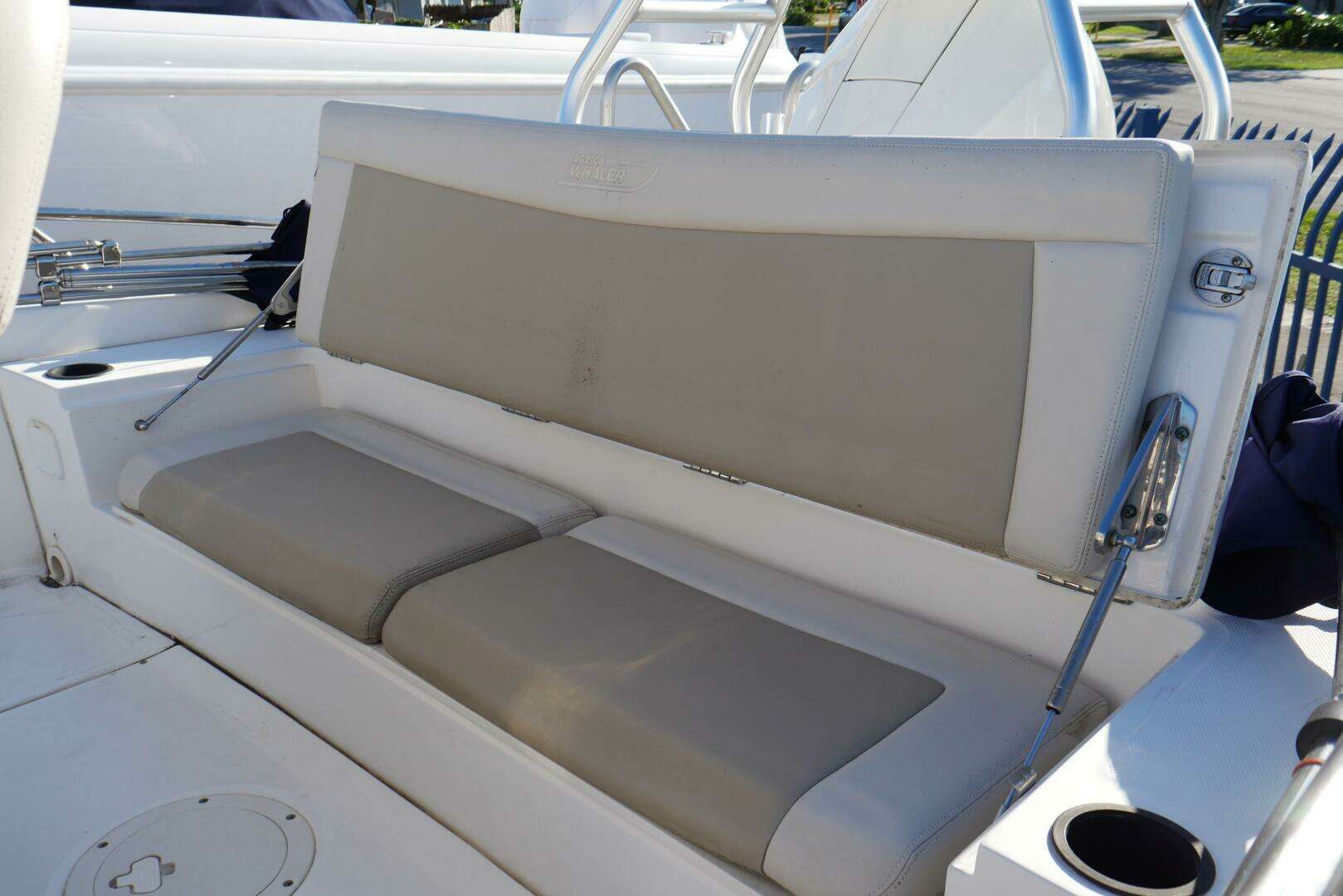 2020 Boston Whaler 210 Dauntless - Image 8