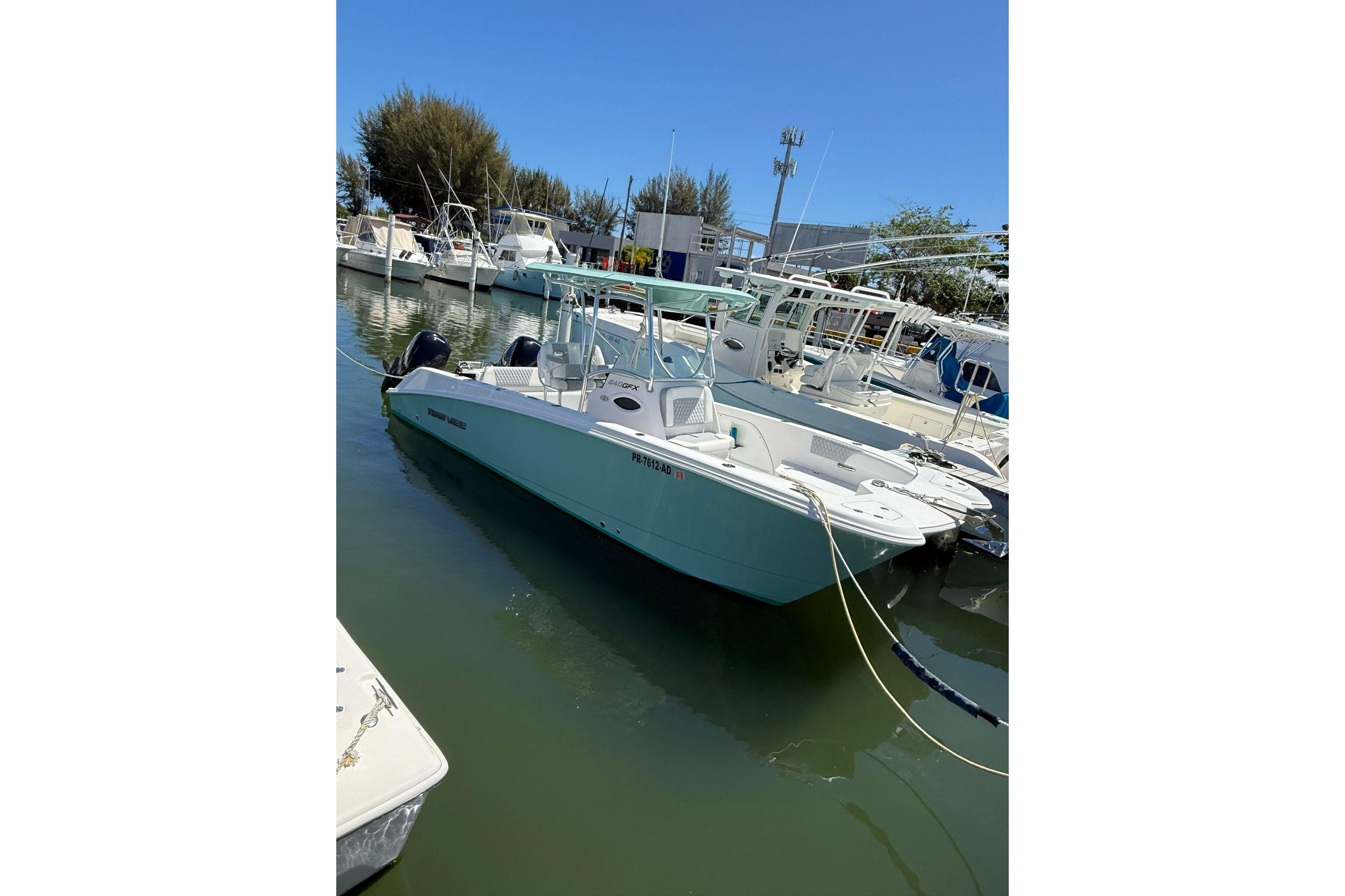 2024 Twin Vee 240 GFX CC