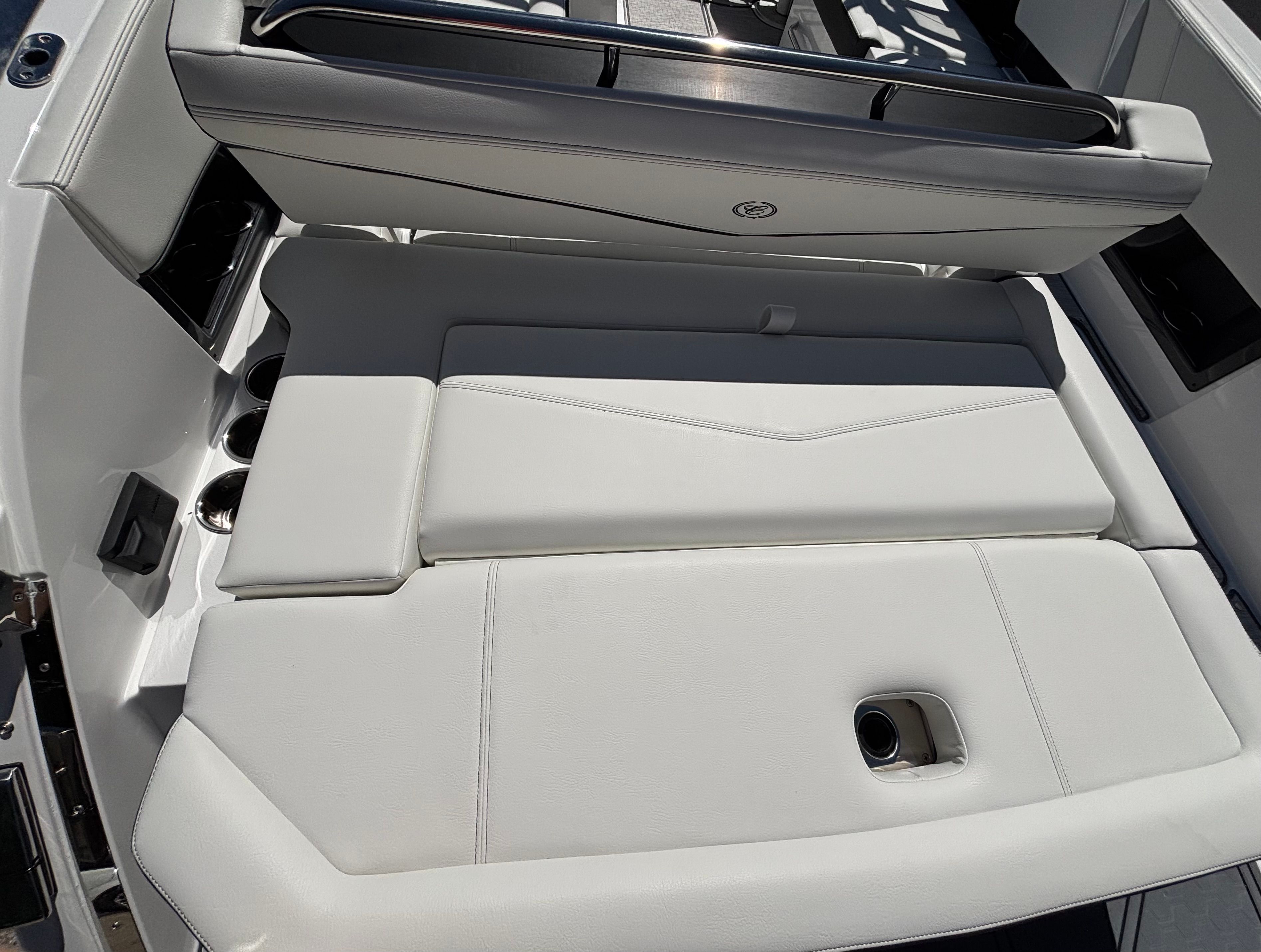 2026 Cobalt R8 Surf - 2