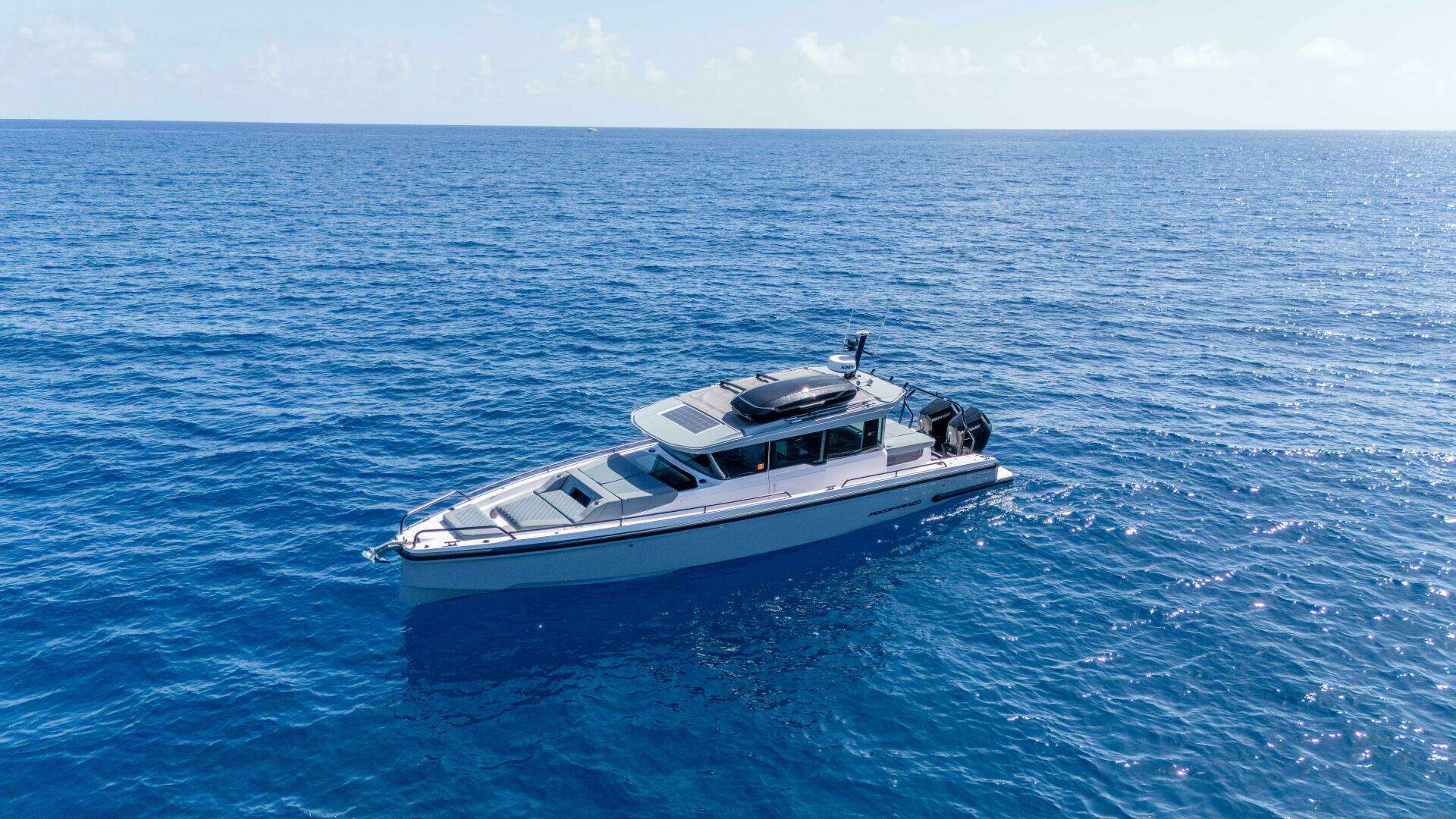 2024 Axopar 37 XC Cross Cabin - Image 6