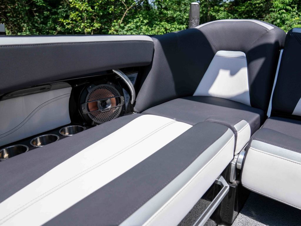 2018 MasterCraft XStar - 18