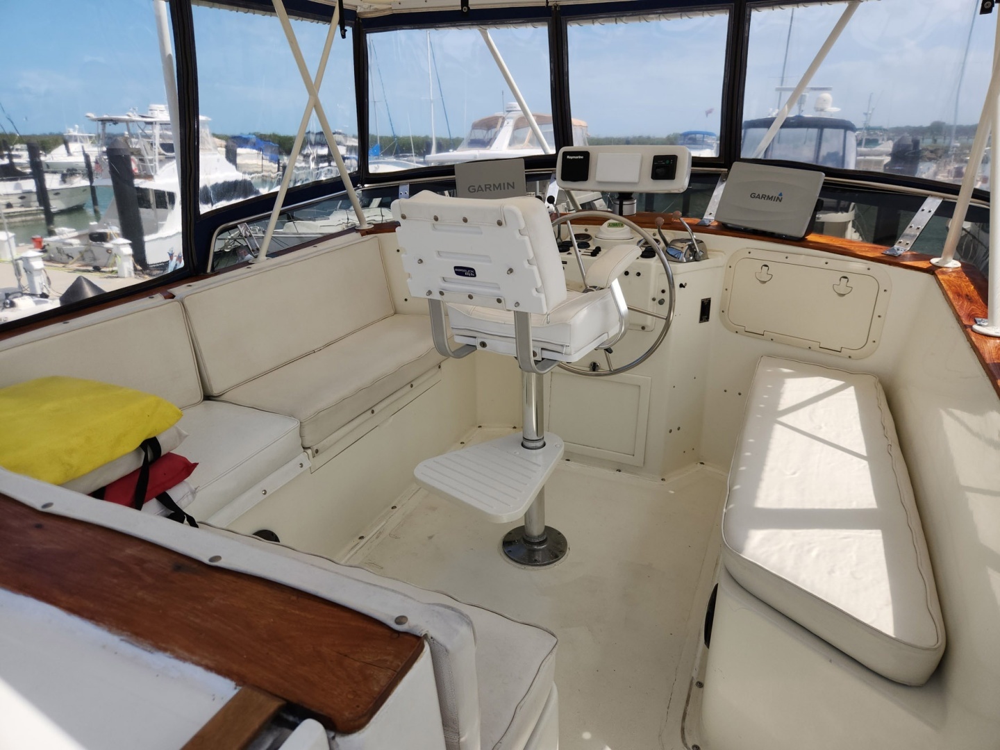 1980 Gulfstar 44 Motor Cruiser - Image 29