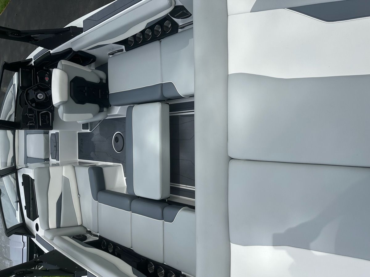 2024 Axis T220 - 3
