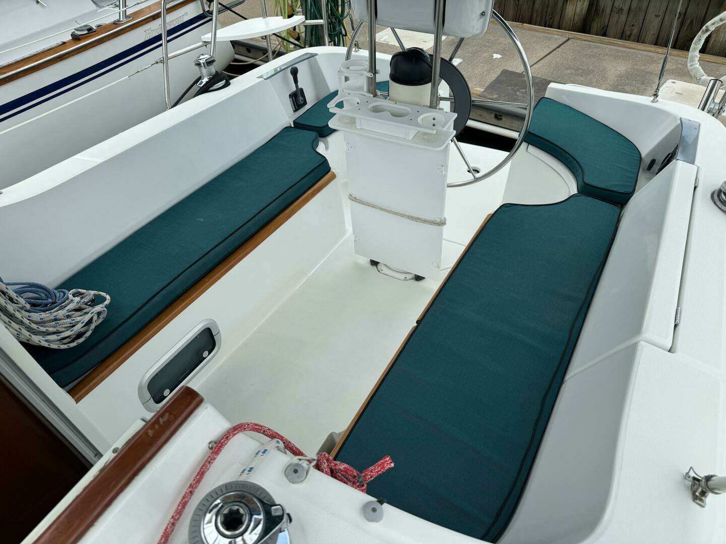 1996 Beneteau Oceanis 321 - Image 11