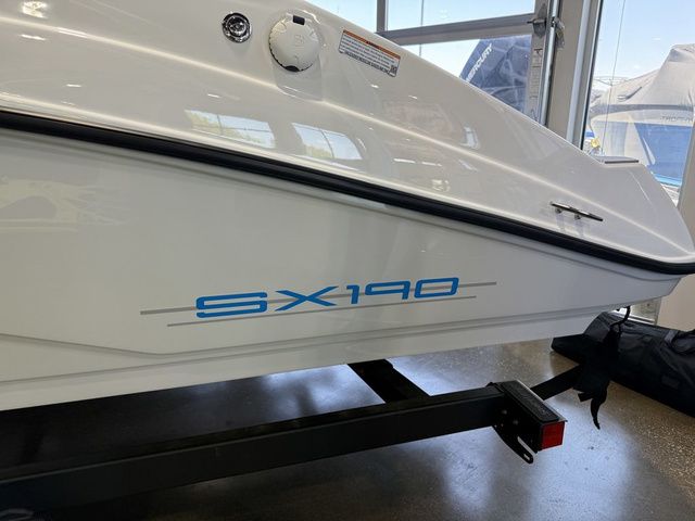2026 Yamaha Boats SX190 - 4