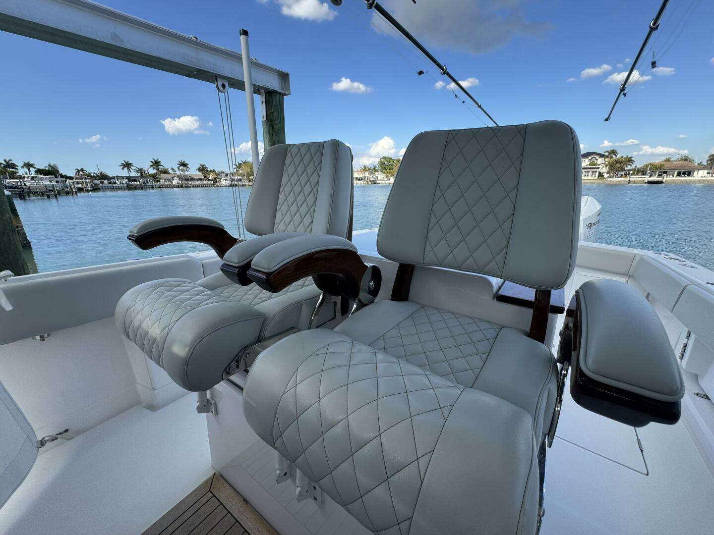 2024 Jupiter 38 HFS - Image 43