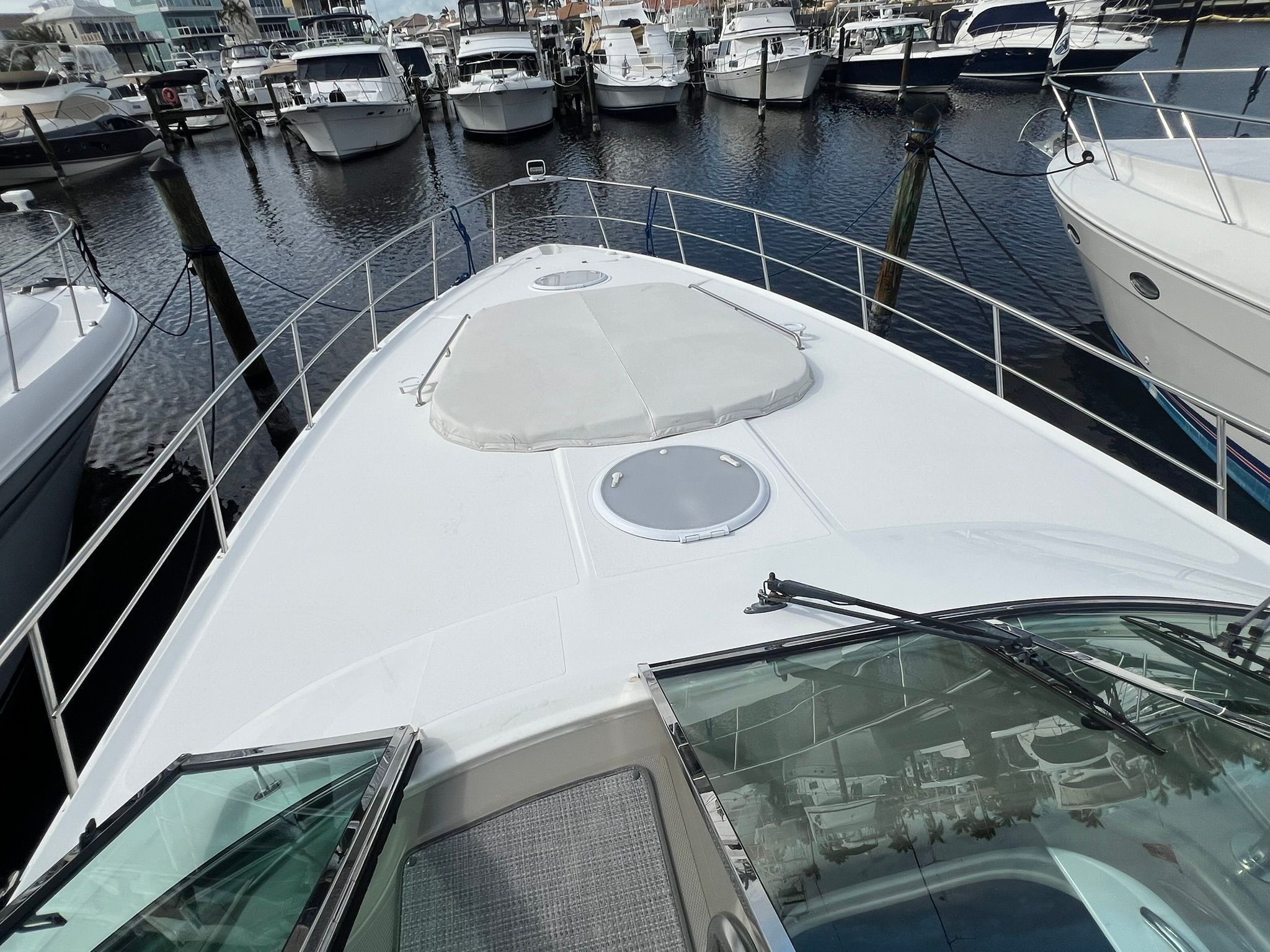 2009 Cruisers Yachts 460 - 26