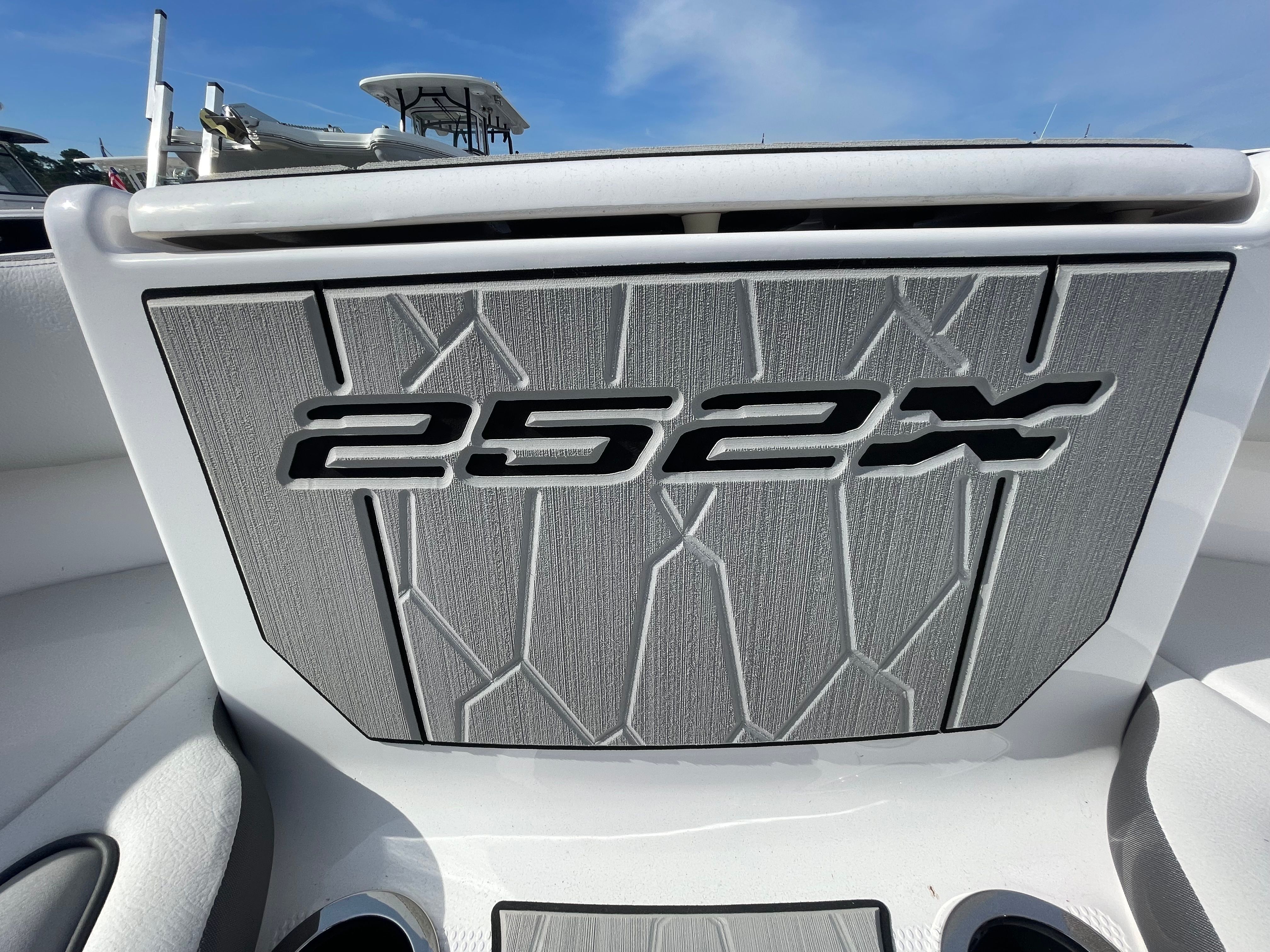 2025 YAMAHA 252 XE - Image 21