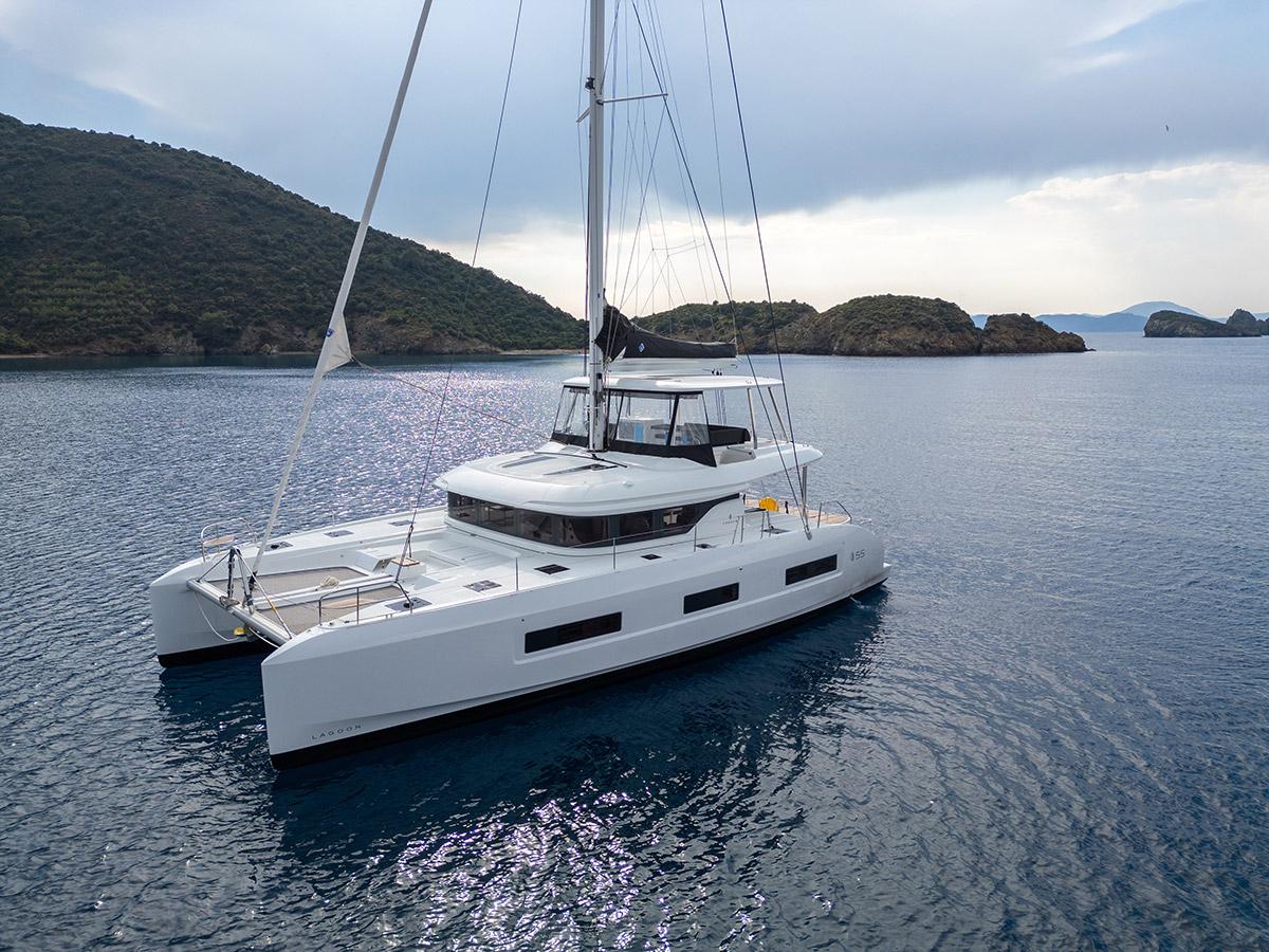 2024 Lagoon 55