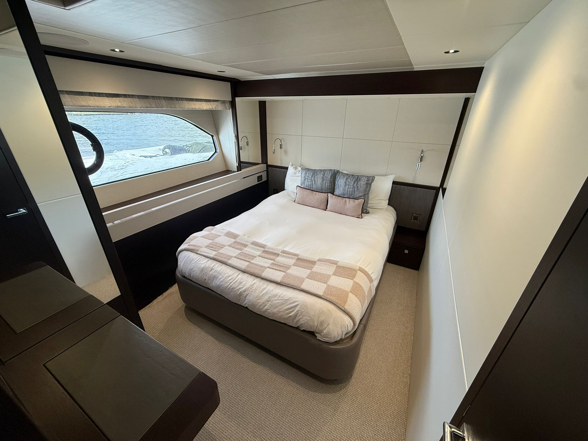 2021 Sunseeker 76 Yacht - 2