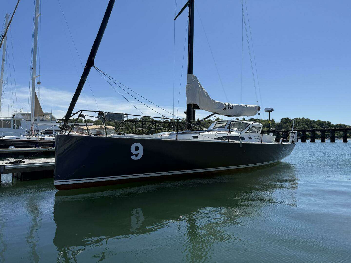 2018 J Boats J121 - Image 3