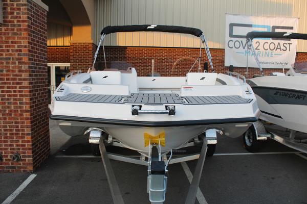 2024 Starcraft 171 SVX boat displayed at Cove 2 Coast Marine dealership.