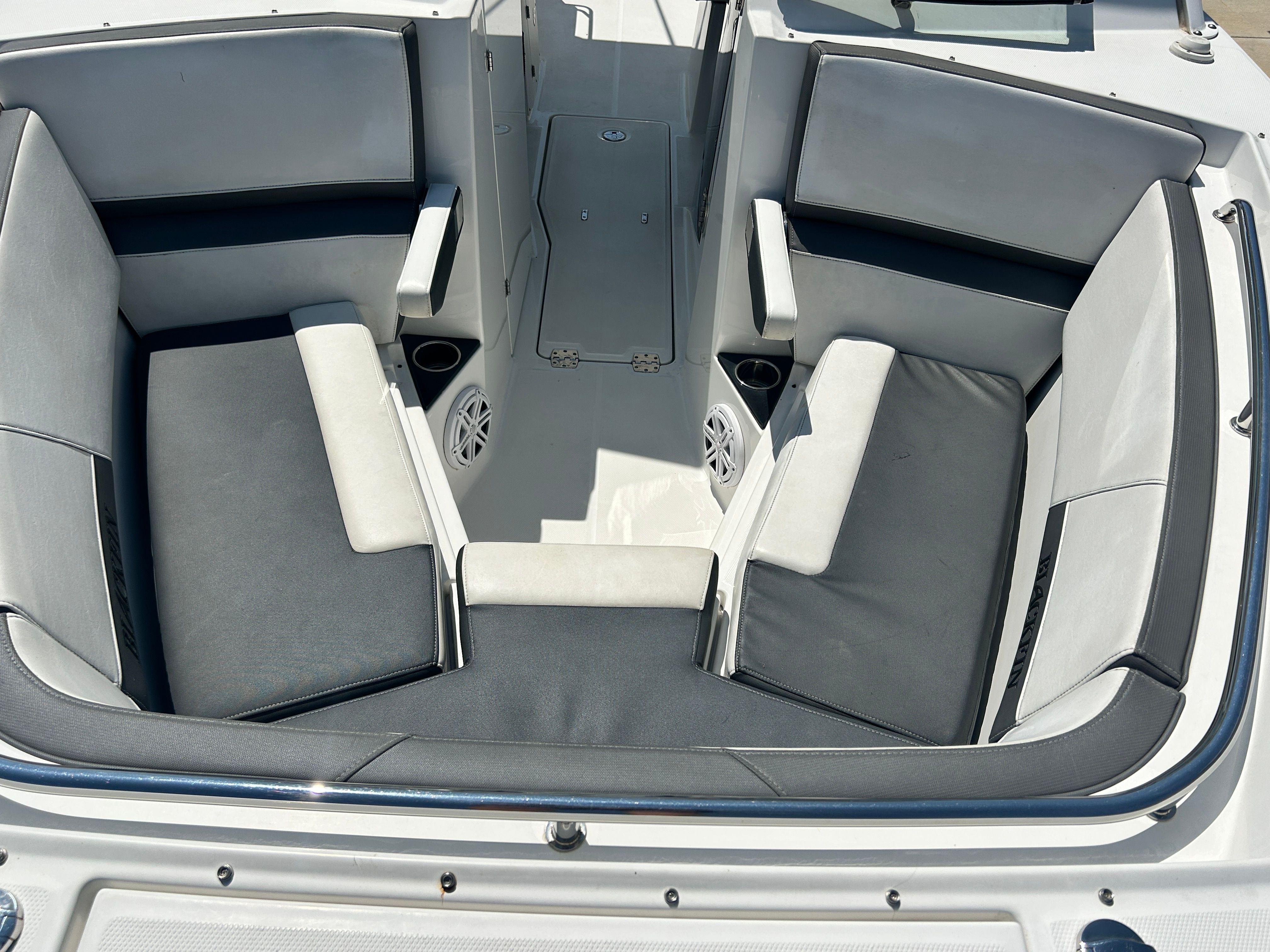 2019 Blackfin 272 DC - 11