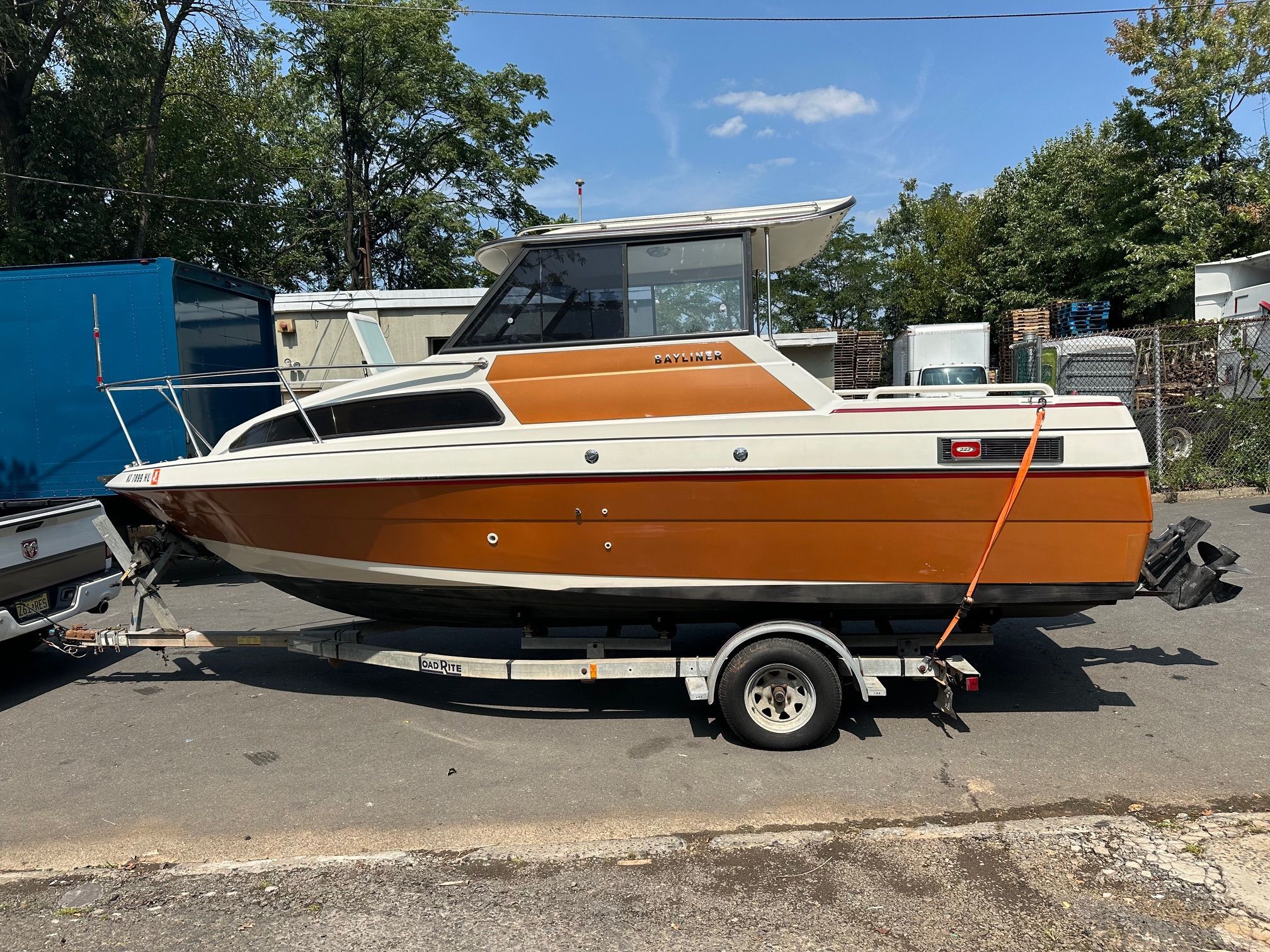 2006 Bayliner Sierra - 5