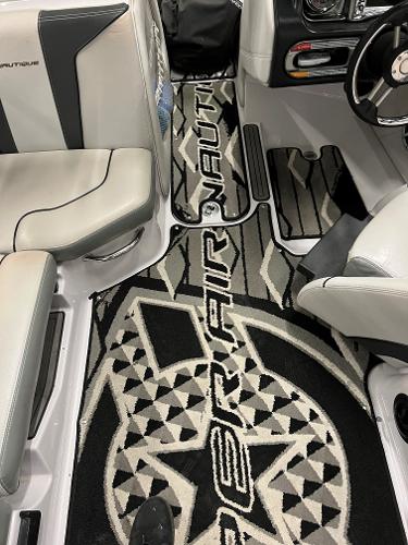 2011 Nautique Super Air Nautique 210