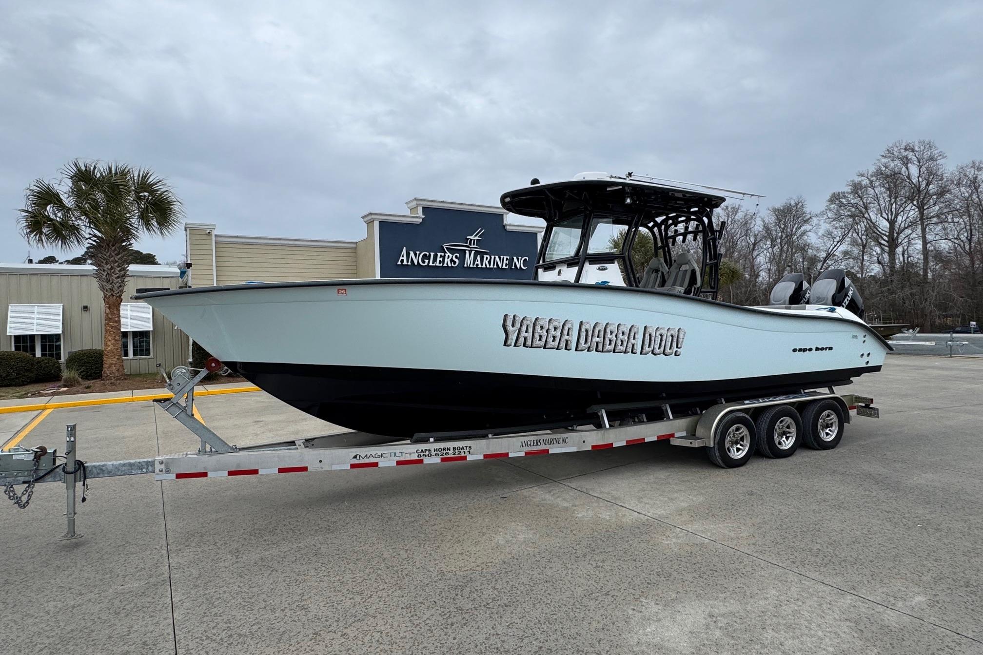 2024 Cape Horn 32XS