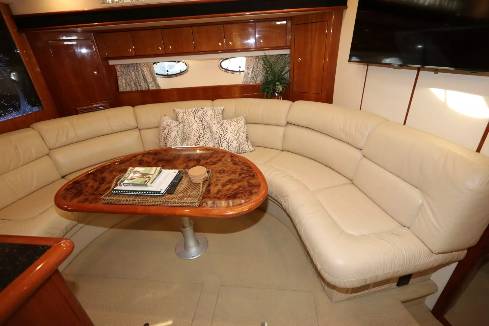 2005 Neptunus 56 Express - Image 22