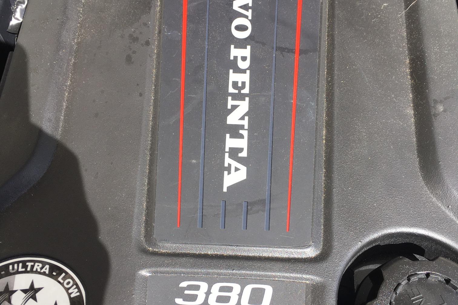 Volvo Penta 380 engine in a 2019 Chris-Craft Launch 27 boat.