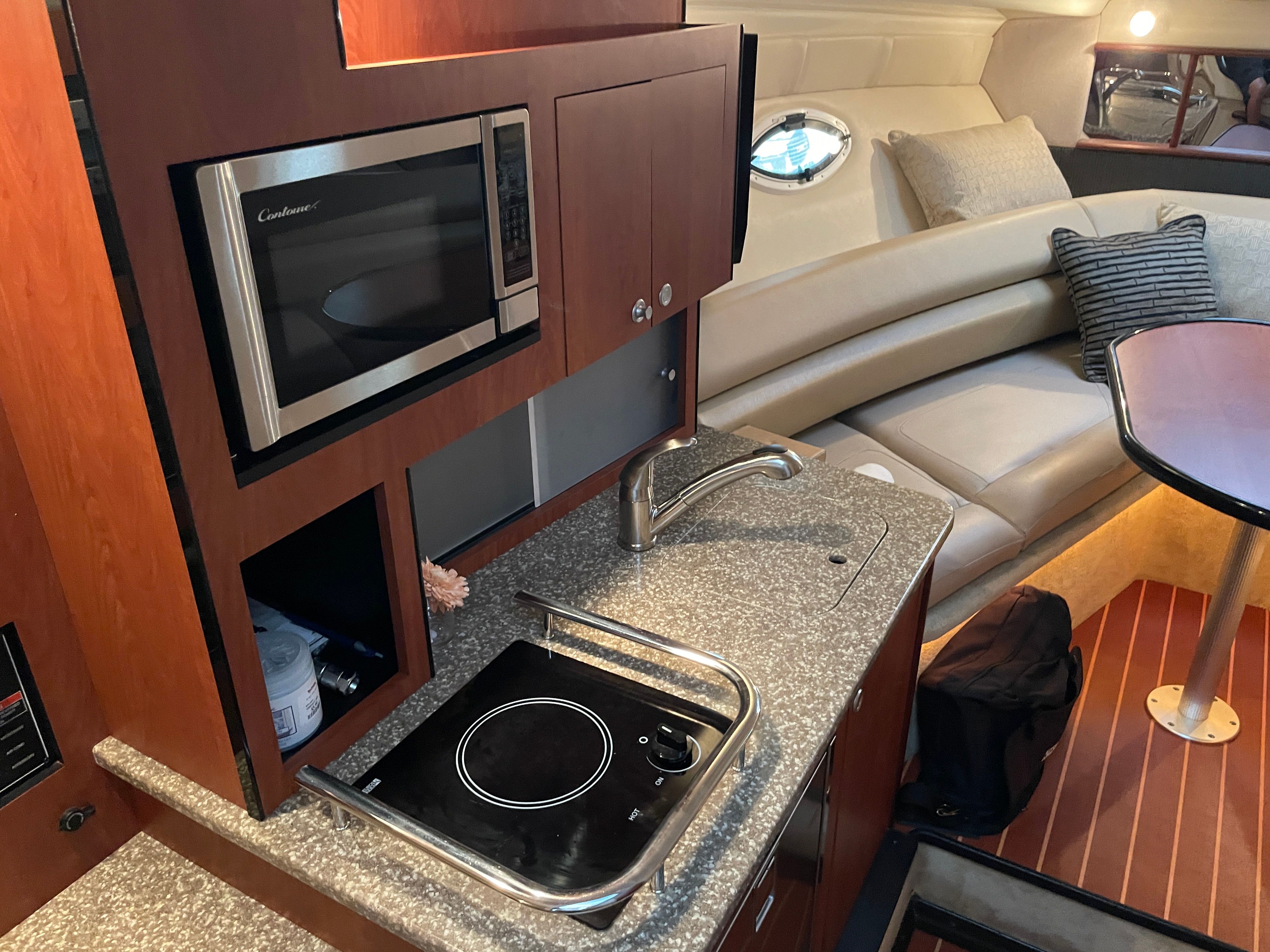 2010 Monterey 280 SCR - 33