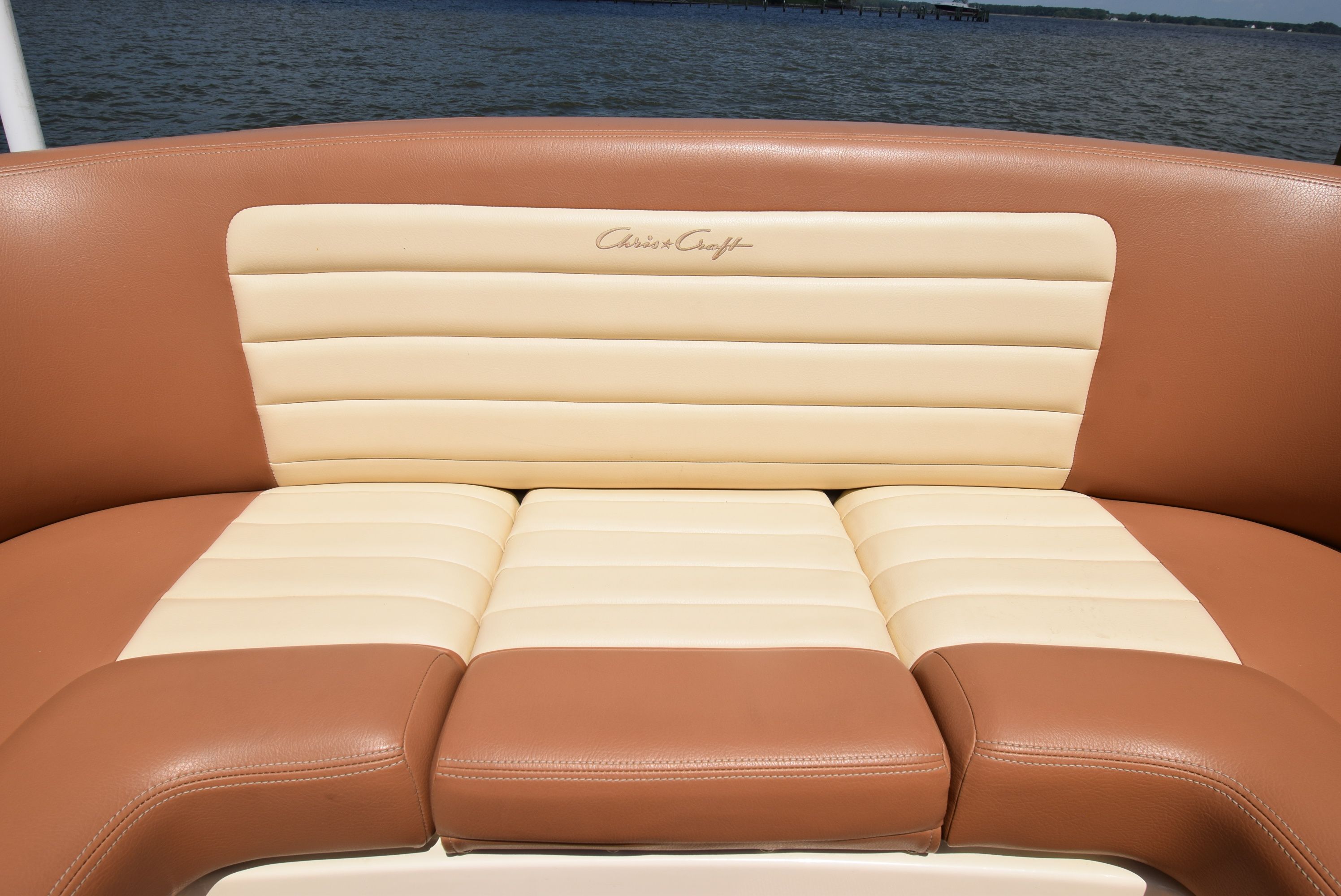 2014 Chris-Craft Launch 25 - 26