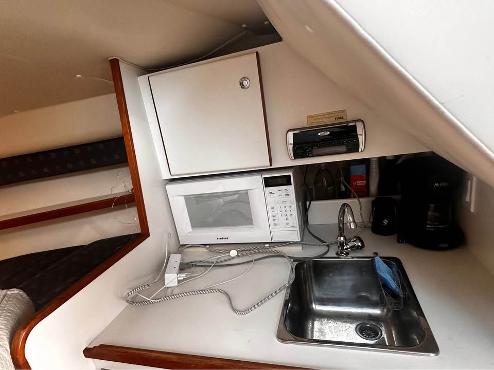 2001 Tiara Yachts 2900 Coronet - 17