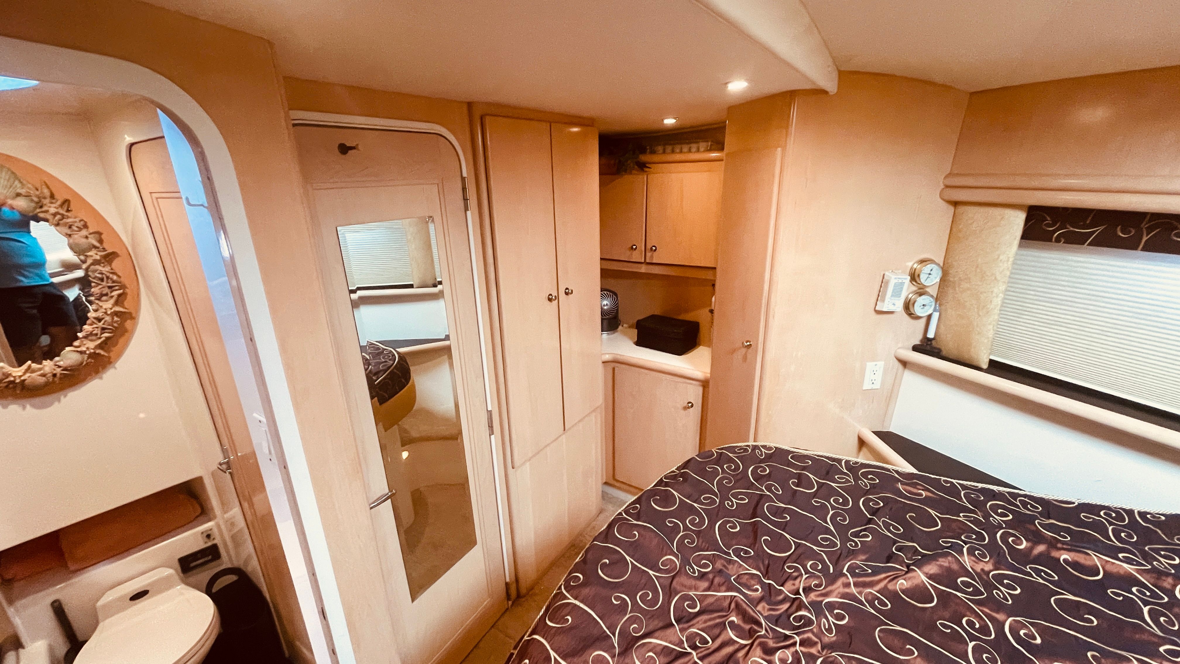 1997 Carver 500 Cockpit Motor Yacht - 13