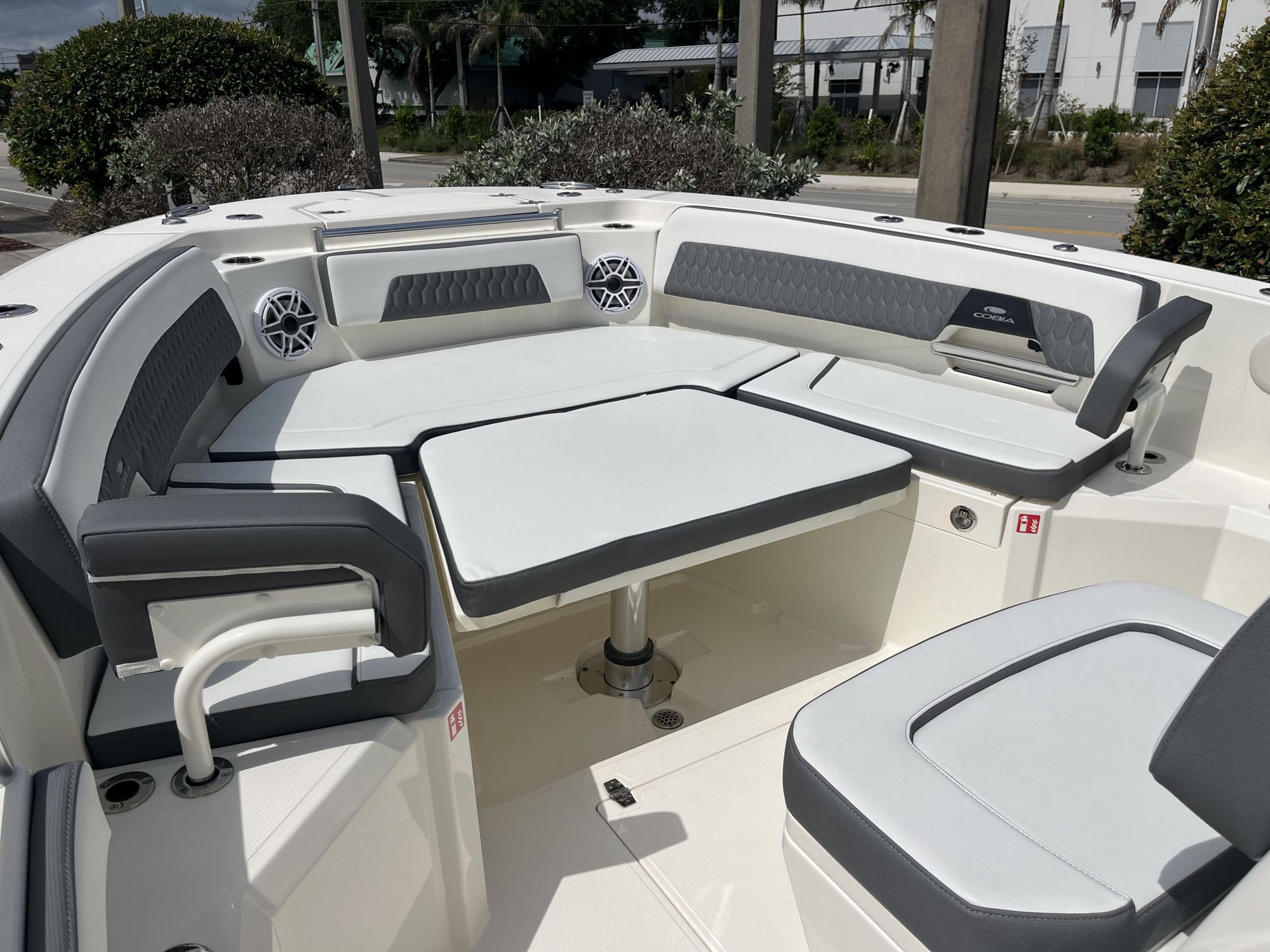 2026 Cobia 305 Center Console - 27