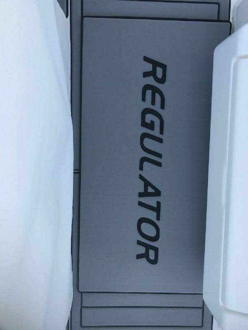 2020 Regulator 23'CC - Image 17