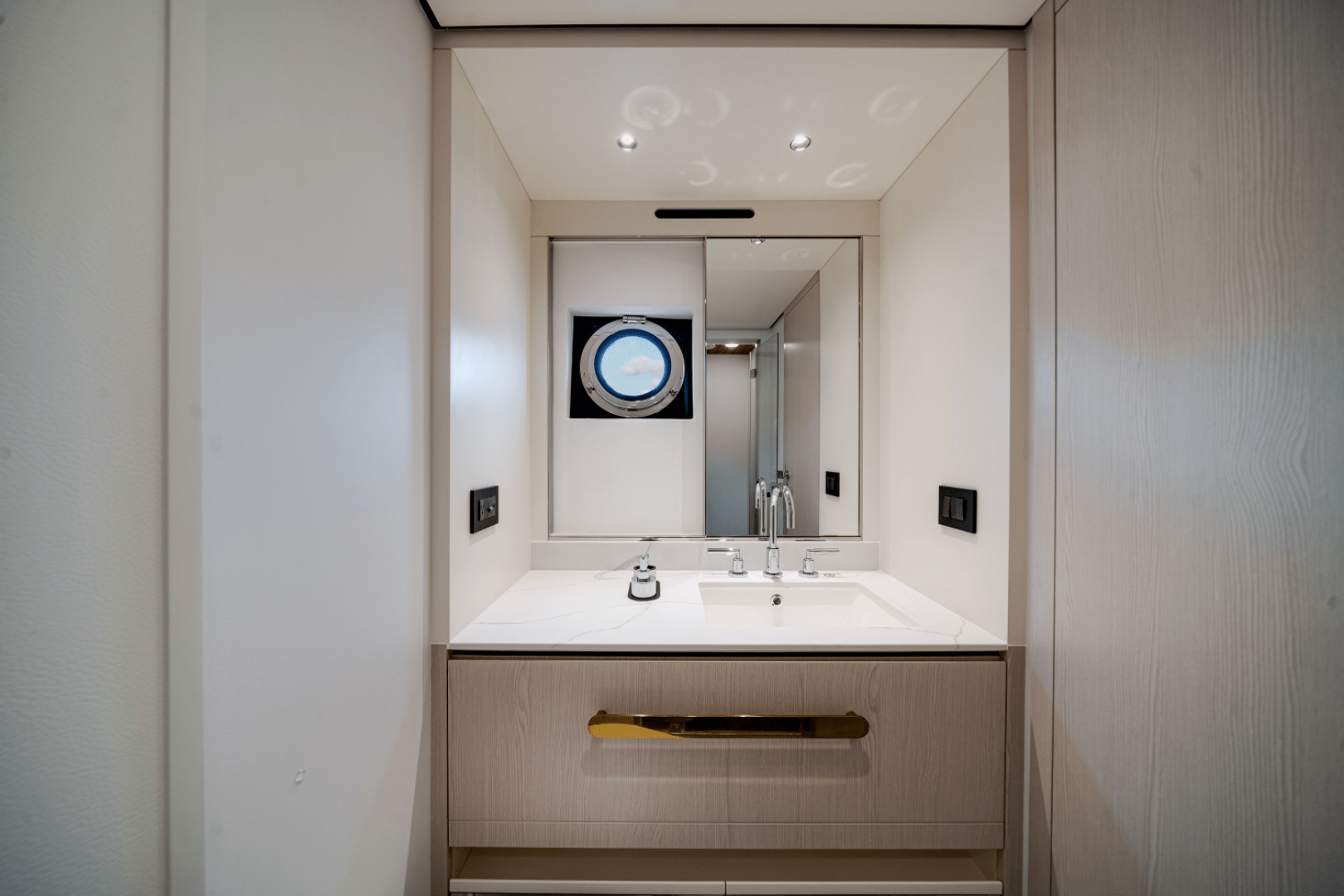 2026 Azimut Fly 78 - Image 59