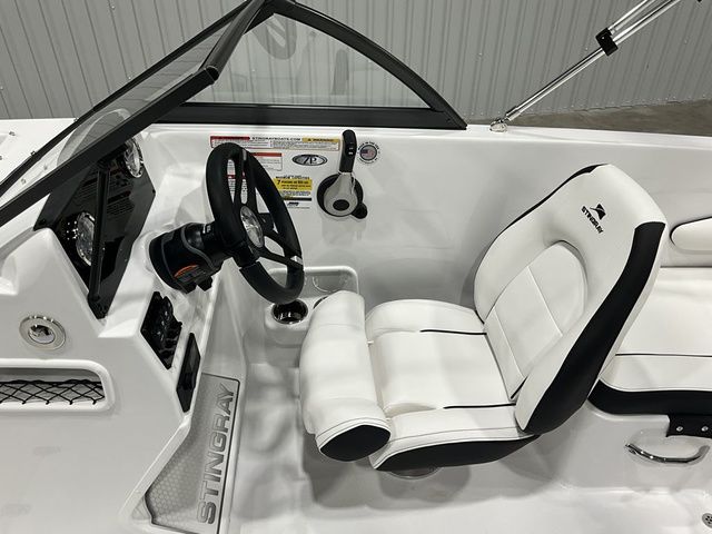 2026 Stingray 172 DC - 18