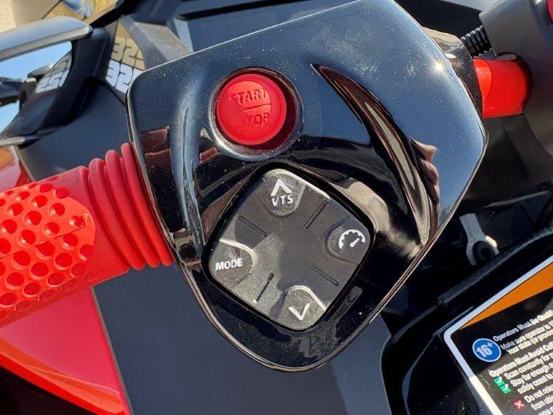 2025 Sea-Doo RXP-X 325 - 22