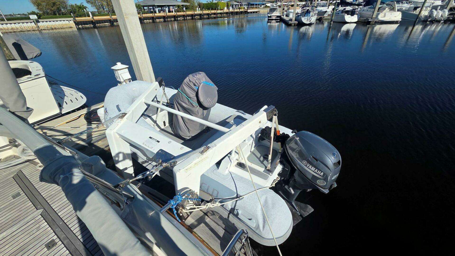 1997 Grand Banks 49 Classic - Image 13