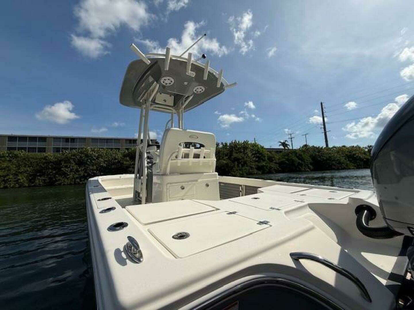 2022 Pathfinder 2500 Hybrid - Image 7