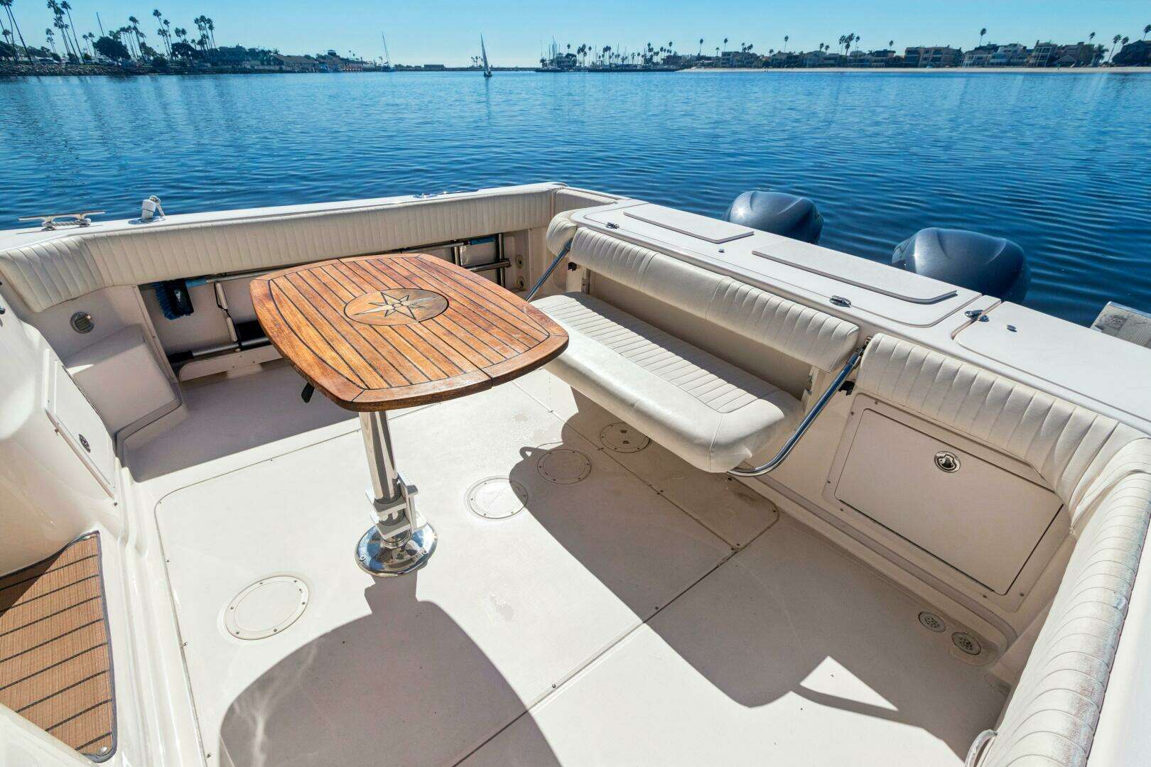 2006 Grady-White 330 Express - Image 4