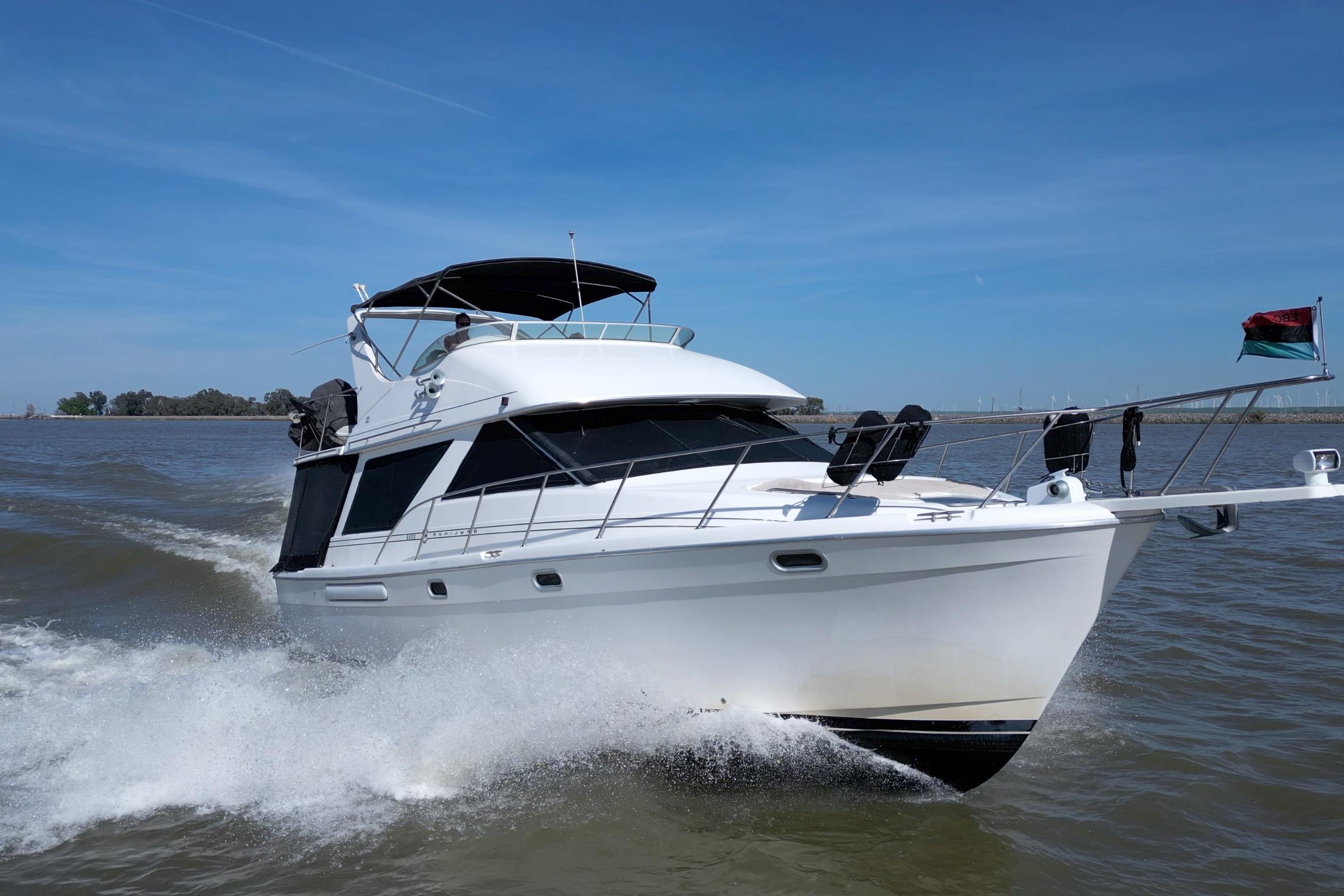 1995 Bayliner 3988 Command Bridge Motoryacht
