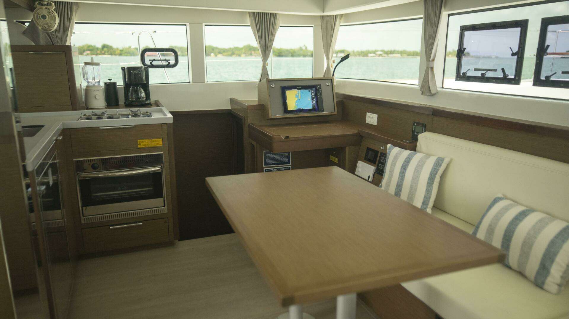 2020 Lagoon 40 - Image 8