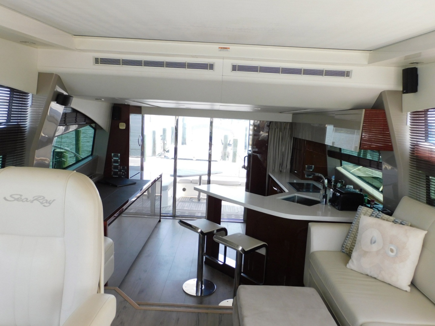 2019 Sea Ray 550L - Image 51