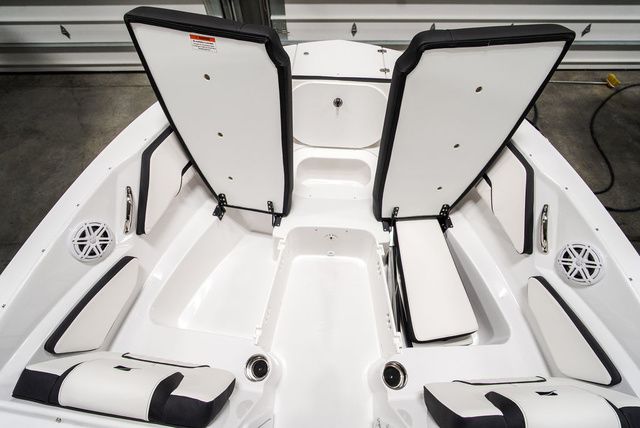 2026 Stingray 20 SBX - 19