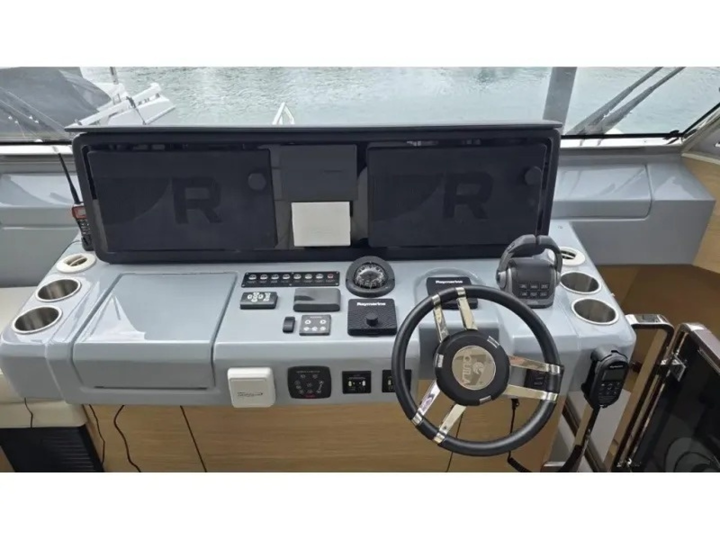 2025 Aquila 54 YACHT - Image 20