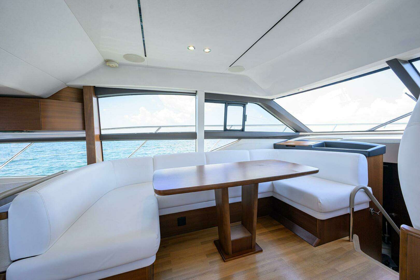 2018 Princess F49 - Image 47